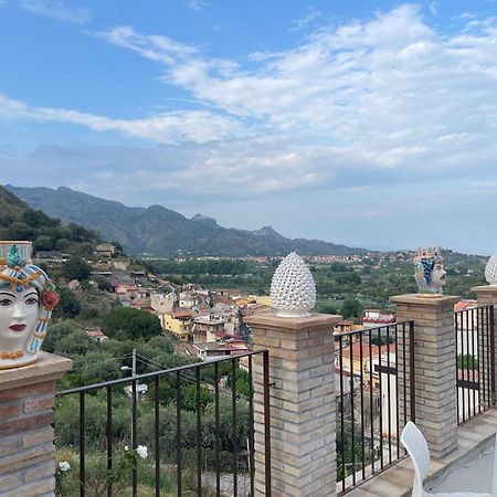 Bed And Relax-Il Maniero Bed and Breakfast Calatabiano Εξωτερικό φωτογραφία