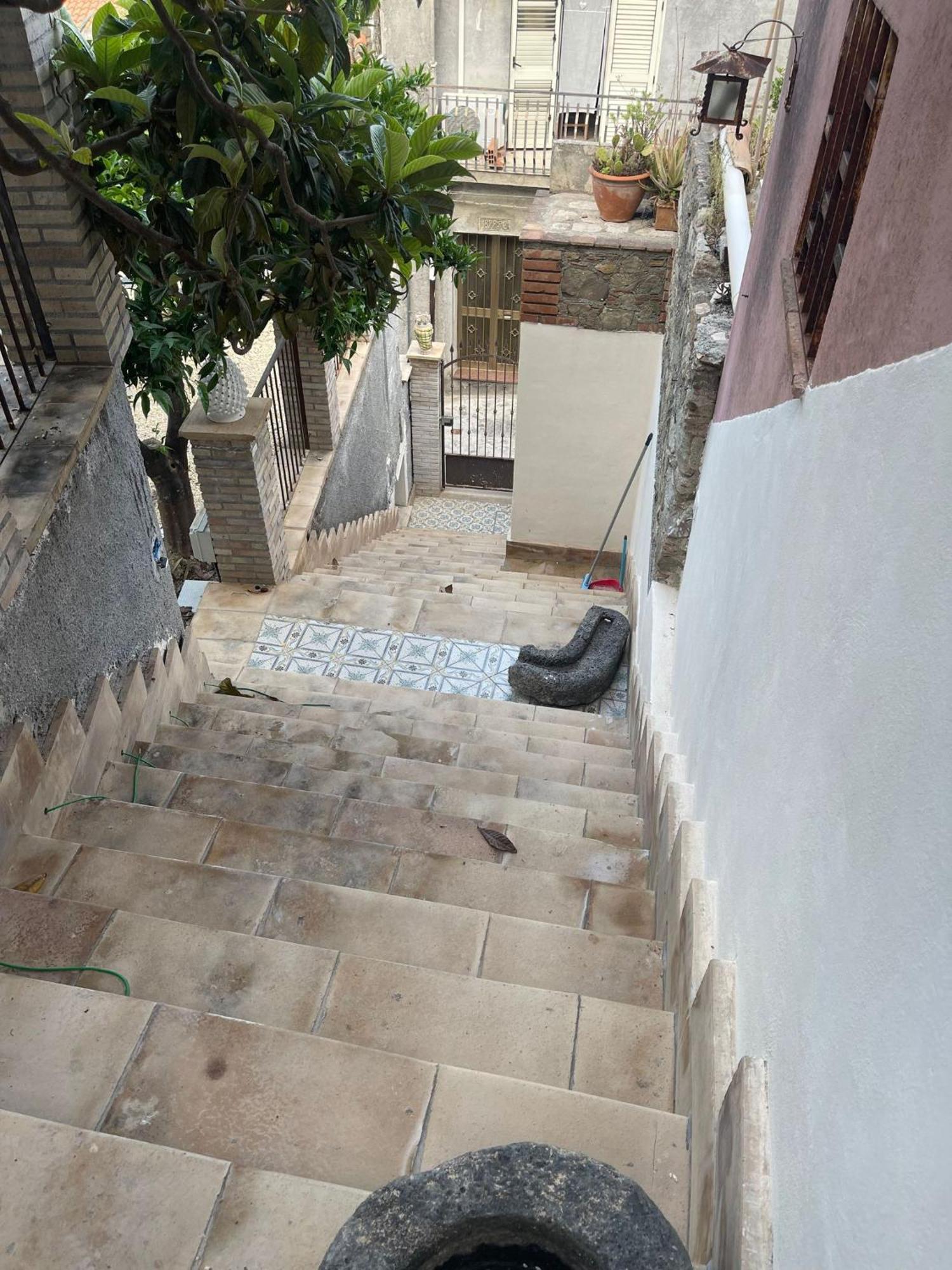 Bed And Relax-Il Maniero Bed and Breakfast Calatabiano Εξωτερικό φωτογραφία
