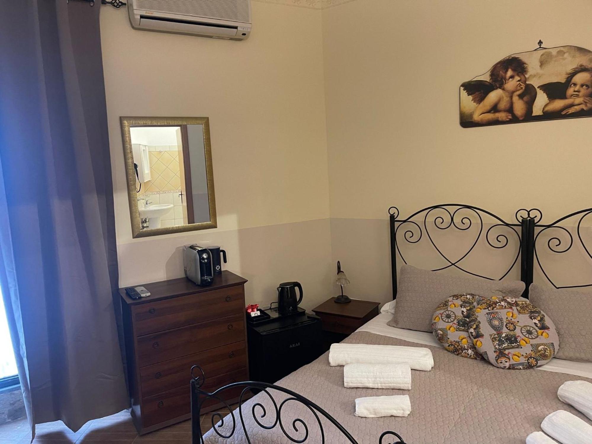 Bed And Relax-Il Maniero Bed and Breakfast Calatabiano Εξωτερικό φωτογραφία