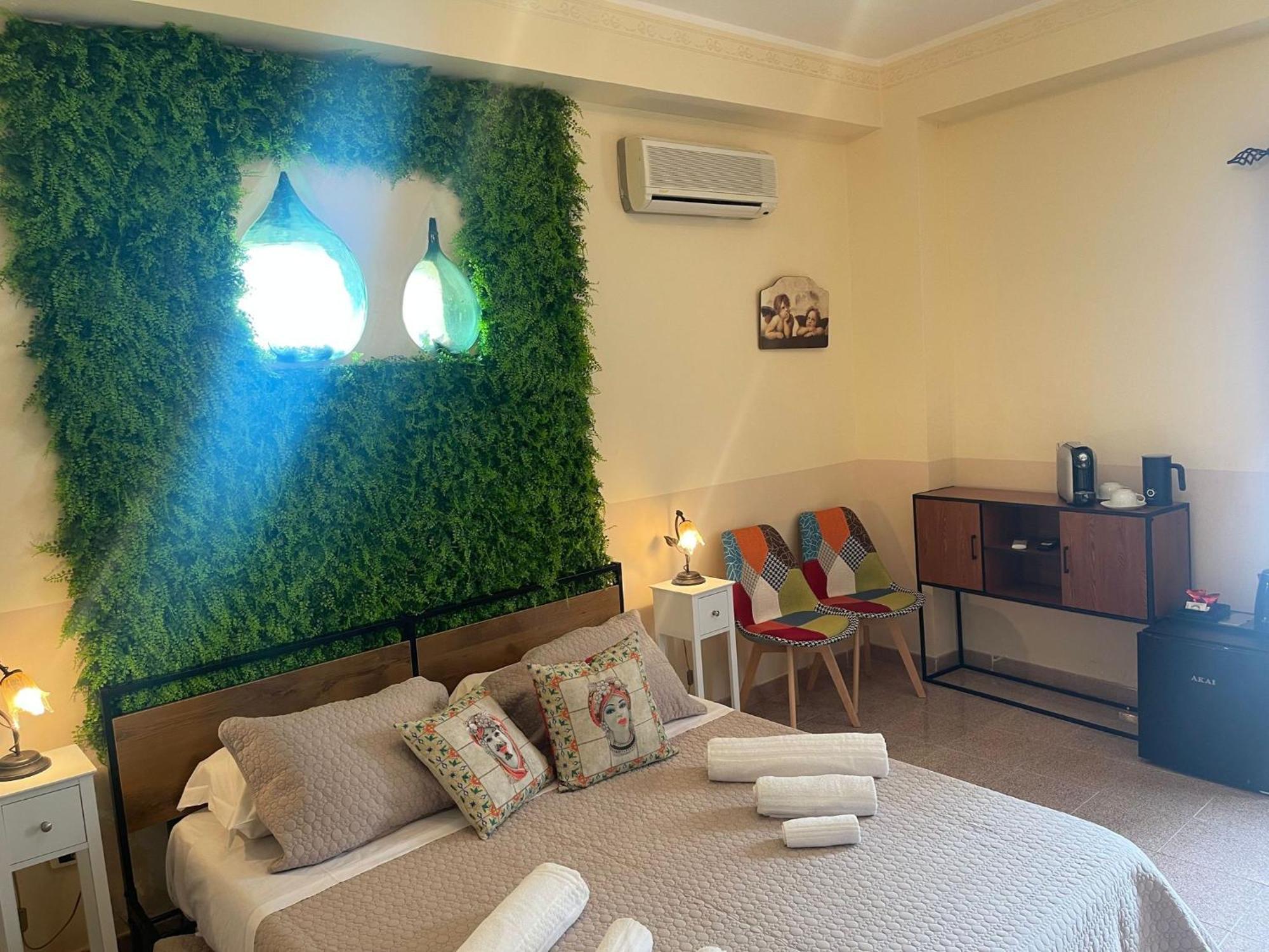 Bed And Relax-Il Maniero Bed and Breakfast Calatabiano Εξωτερικό φωτογραφία