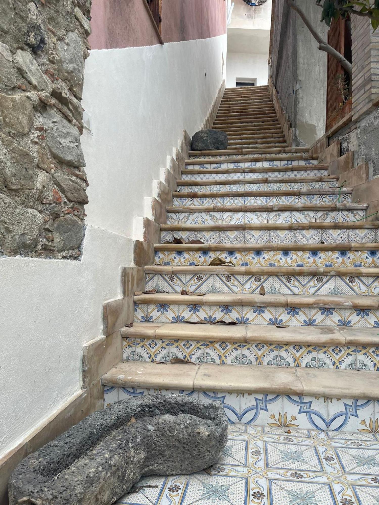 Bed And Relax-Il Maniero Bed and Breakfast Calatabiano Εξωτερικό φωτογραφία