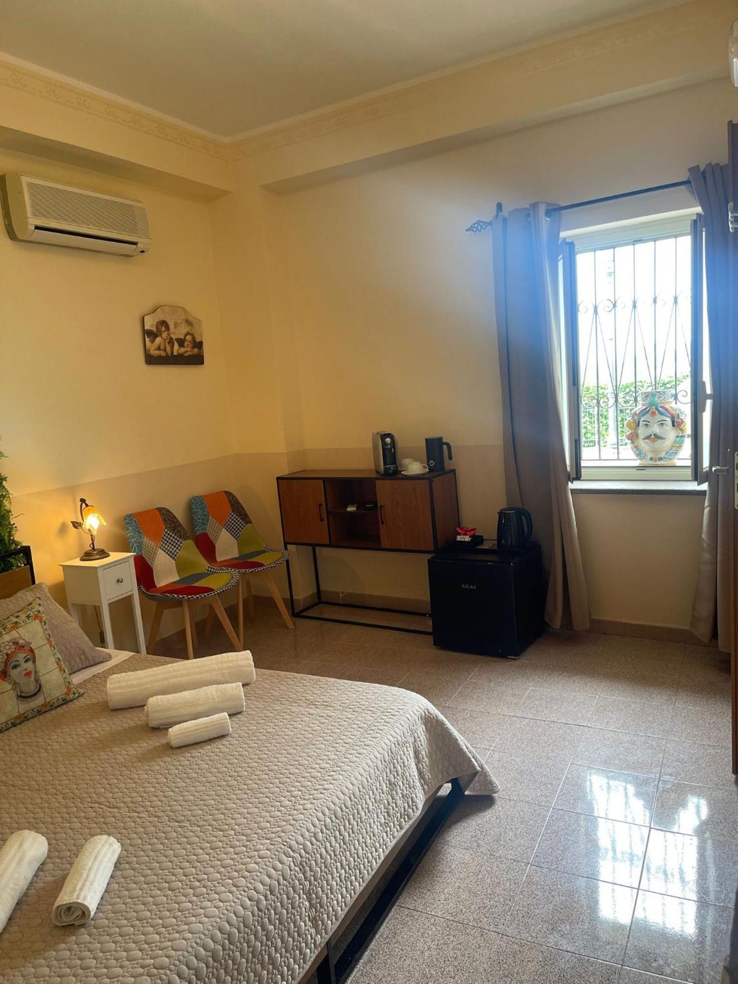 Bed And Relax-Il Maniero Bed and Breakfast Calatabiano Εξωτερικό φωτογραφία