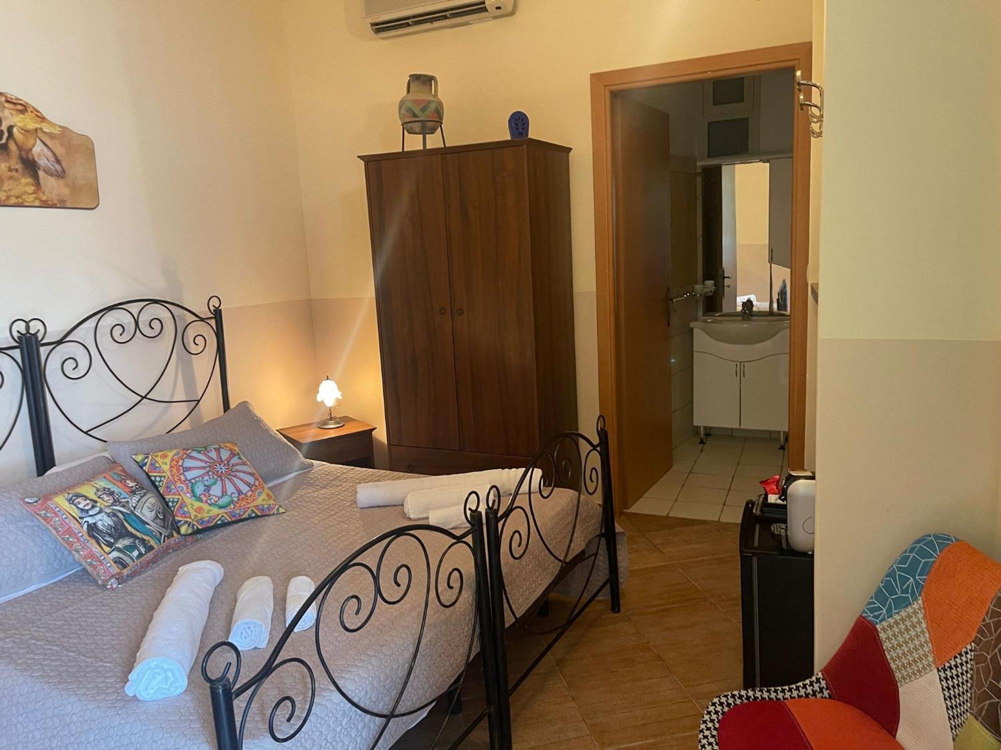 Bed And Relax-Il Maniero Bed and Breakfast Calatabiano Εξωτερικό φωτογραφία
